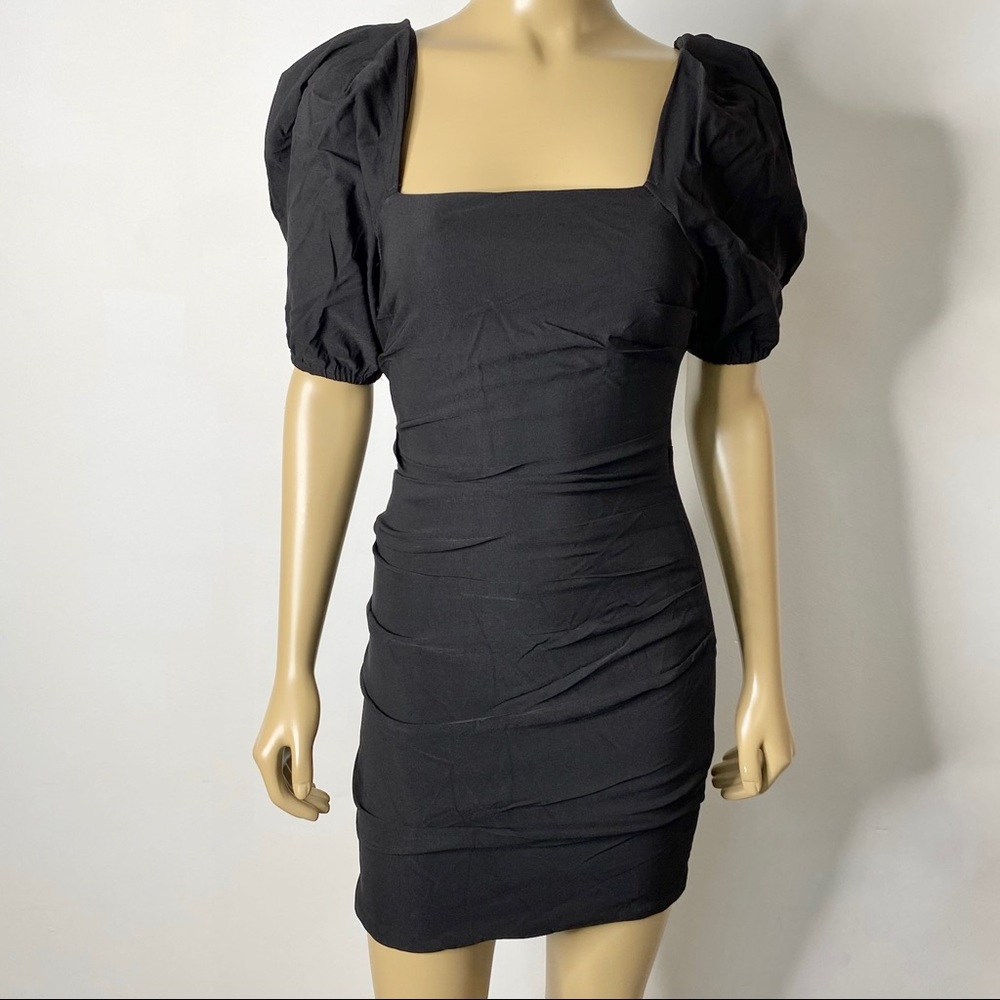 ASTR The Label Women’s Size Small Black Smocked Puff Sleeve Dress